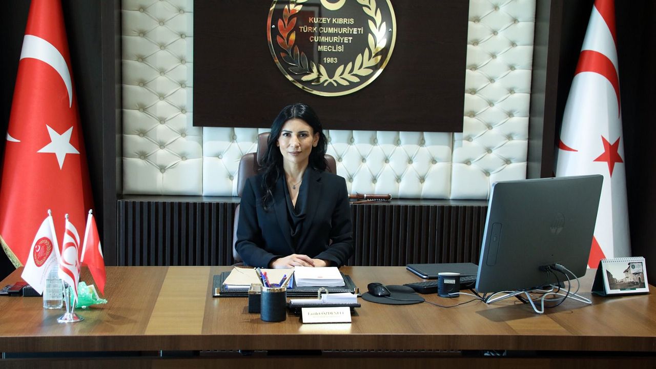 Özdenefe: Çok adaylı bir kurultaya gidiyoruz gibi görünüyor