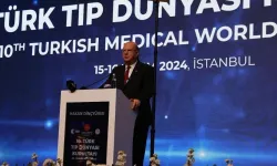 Dinçyürek, İstanbul’da düzenlenen 10. Türk Tıp Dünyası Kurultayı’na katıldı