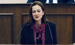 Derya: "Çocukların ebeveyn olması kırmızı alarm sebebidir"