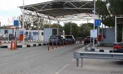 “Geçiş noktalarında sadece KKTC kimliği olanların geçişine izin verilmiyor”