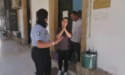 Ercan Havalimanı'nda kaçak kozmetik ürünler ve ziynet eşyaları ele geçirildi