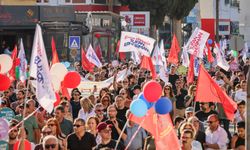 Lefkoşa’da binler, Tufan Erhürman’la “Yeni Dönem” için yürüdü!