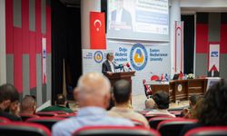 Erhürman, DAÜ’de “Yükseköğretimin Geleceğini” konuştu: