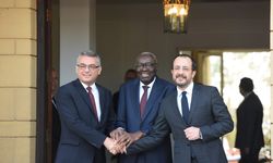 Erhürman ve Hristodulidis, KŞK’yi ziyaret edecek, Holguin'le toplantı yapacak