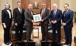 Cumhurbaşkanı Tufan Erhürman, KKTC Sigorta ve Reasürans Şirketler Birliği ve Türkiye Sigorta Birliği'ni kabul etti