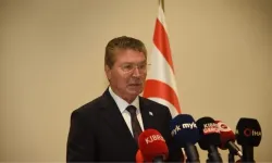 Ünal Üstel: Kıbrıs’ta çözüm eşit iki egemen devletten geçer