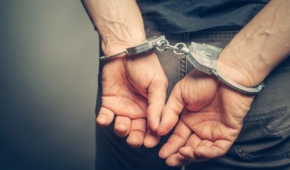 KKTC'de izinsiz ikamet ettiği tespit edilen altı kişi tutuklandı