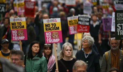 Trump’a Londra’da dev protesto