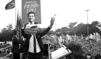 Özgür Çelik: "CHP halktır, teslim alınamaz"