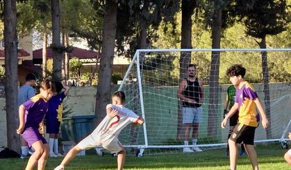 Karpazlı gençler dostluk maçında sahada buluştu