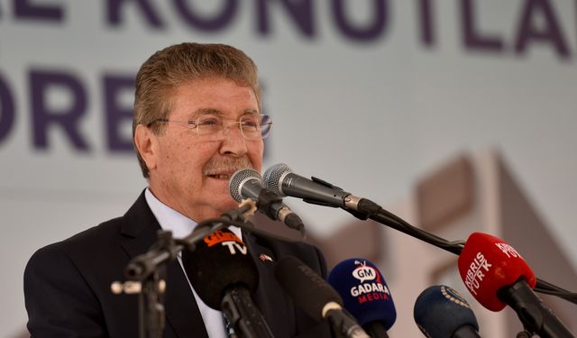 Üstel: "Geleceği inşa ederken nereden geldiğimizi unutmamalı, unutturmamalıyız"