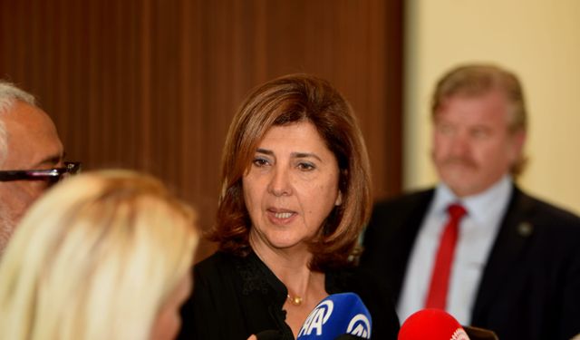 Maria Angela Holguin Kıbrıs'a geliyor