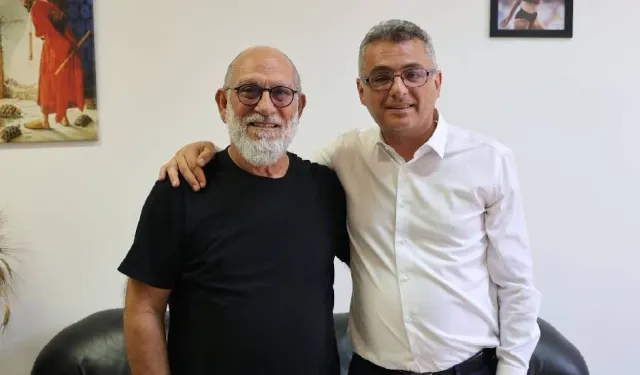 Tufan Erhürman, emekliye ayrılan parti emekçisini uğurladı