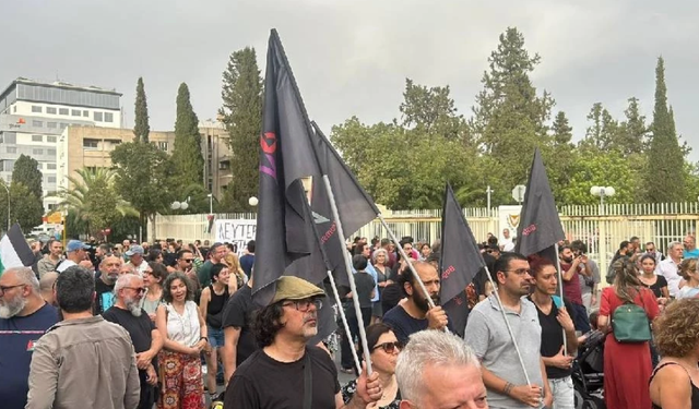 BY, Anonim Gençlik ve Baraka 14 Ağustos’ta sokakta
