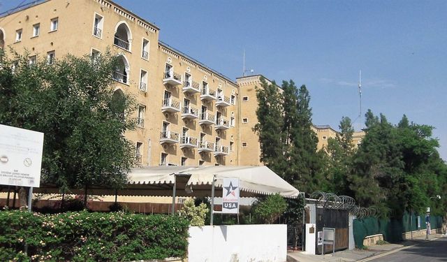 Ledra Palace Otel'de iki toplumlu siyasi toplantı