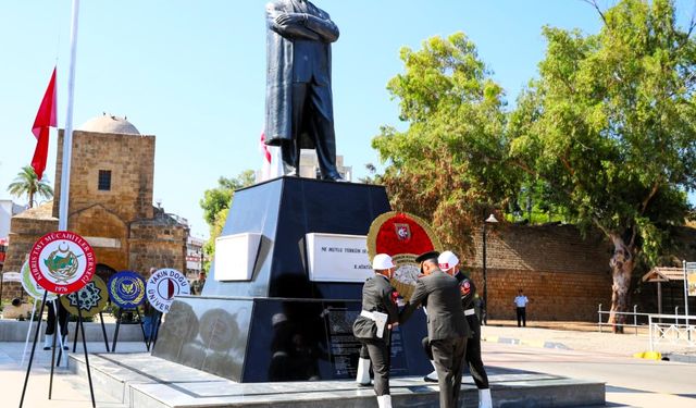 1 Ağustos Toplumsal Direniş Bayramı... Lefkoşa’daki ilk tören Atatürk Anıtı ve Şehitler Anıtı’nda