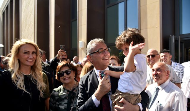 Cumhurbaşkanı Erhürman ve eşi Nilden Bektaş Erhürman resepsiyon düzenledi