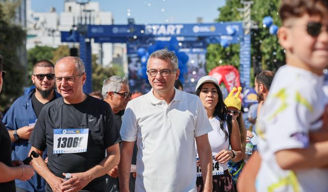 Lefkoşa Maratonu'nda Erhürman'a büyük ilgi
