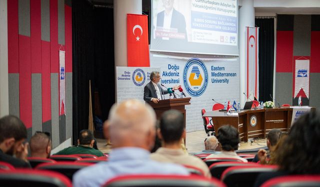 Erhürman, DAÜ’de “Yükseköğretimin Geleceğini” konuştu: