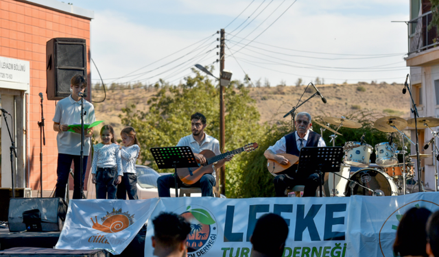 16. Lefke Hurma Festivali bugün yapılıyor