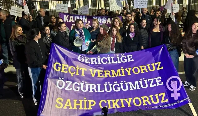 "Susmuyoruz, korkmuyoruz, itaat etmiyoruz!"