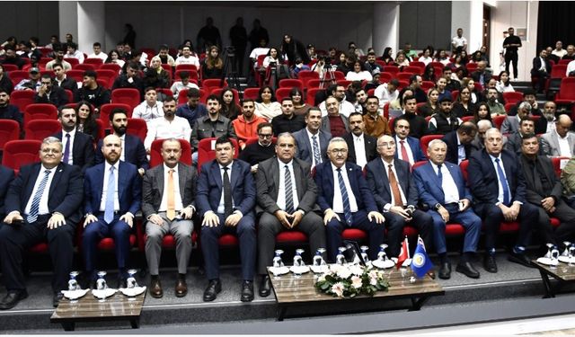 DAÜ’de, “Kayıp Mirasa Yolculuk: Bilim Tarihi ve İslam Medeniyetinin İnsanlığa Katkıları” başlıklı konferans düzenlendi