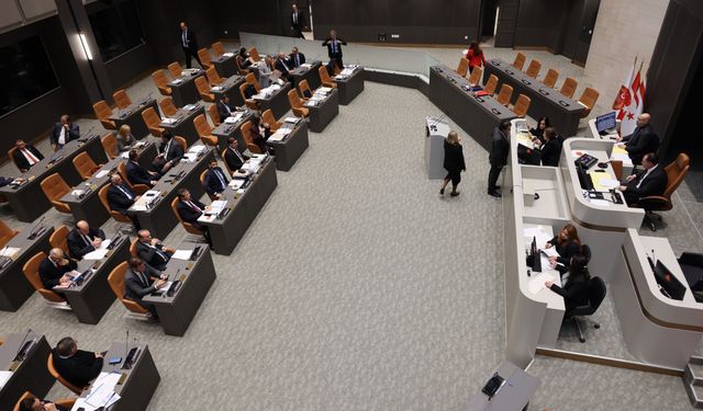 Cumhuriyet Meclisi Genel Kurulu yeni yılın ilk oturumu için toplandı