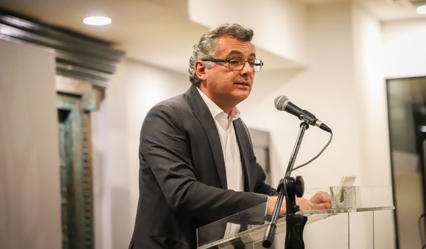 Erhürman’dan hükümete eleştiri: “Kendi Çalıyor, Kendi Oynuyorlar”