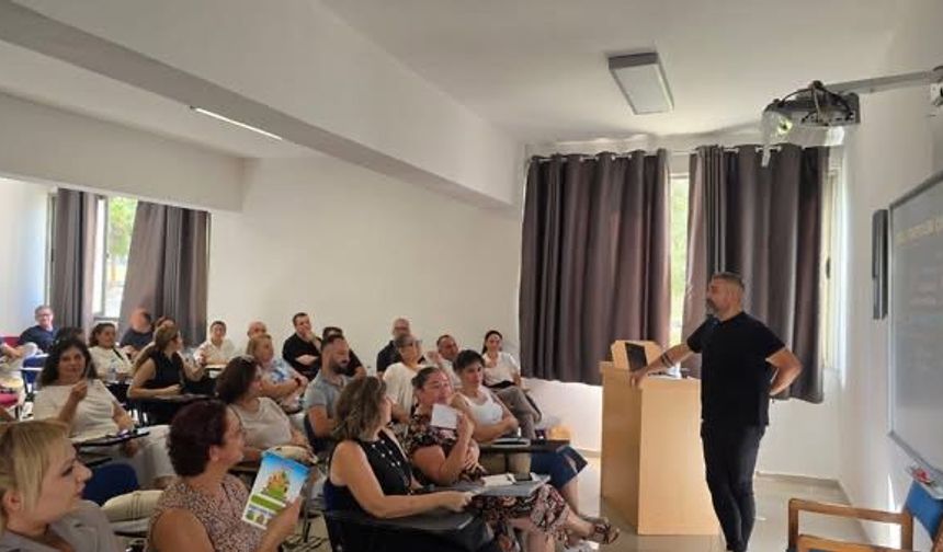 Öğretmenlere yönelik hizmet içi eğitim programı başladı