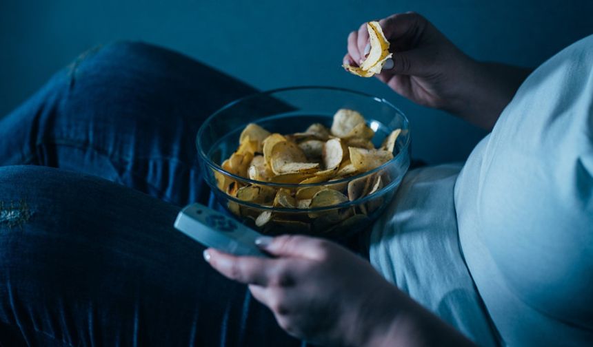 “İrade eksikliği” değil “hiperlezzetli” gıdalar etkili olabilir: Obezite hakkında bildiklerimizin hepsi yanlış olabilir