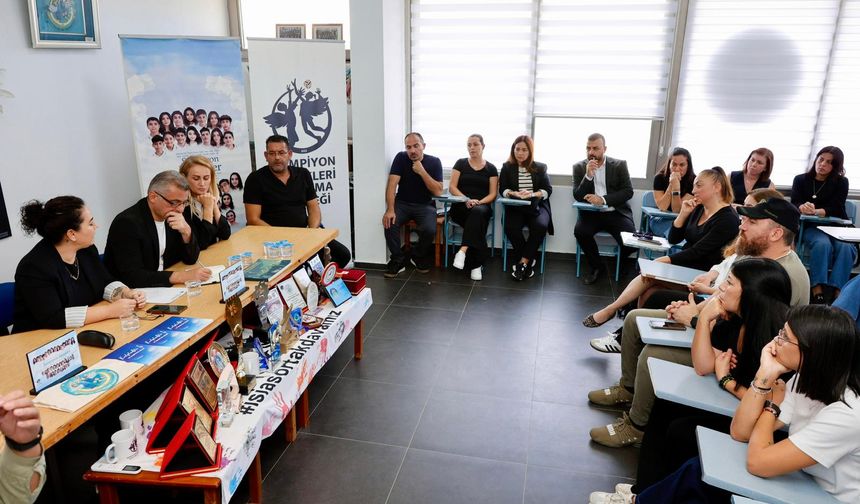 Cumhurbaşkanı Erhürman ve eşi Nilden B. Erhürman, Şampiyon Melekleri Yaşatma Derneği’ni ziyaret etti